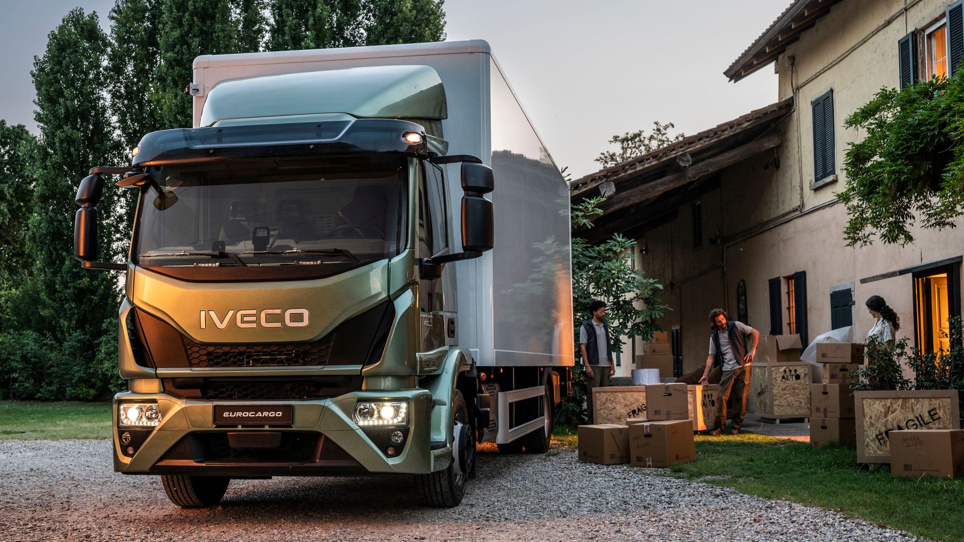 Eurocargo, IVECO Eurocargo 4x2, Eurocargo teherautó, Eurocargo 4x2 teherautó, városi kisteherautó, városi teherautó, helyi szállítás, helyi fuvarozás, városi fuvarozás