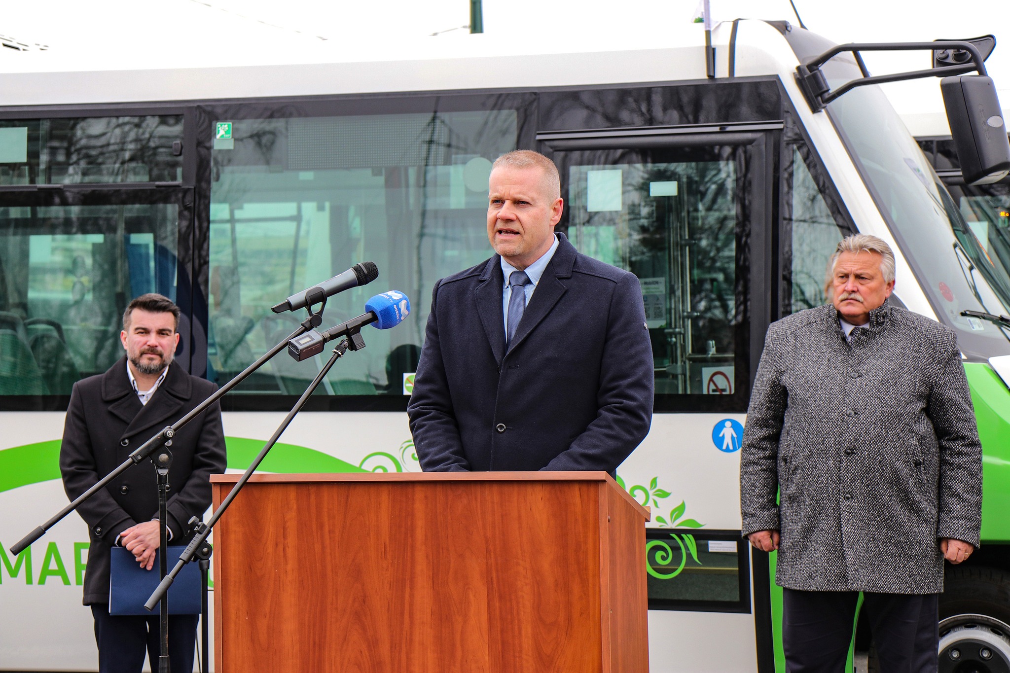 ETV Truck | Az ECO-tech visiON Kft korszerű alacsonybelépésű CNG városi autóbuszokat adott át a Miskolci Városi Közlekedési Zrt részére