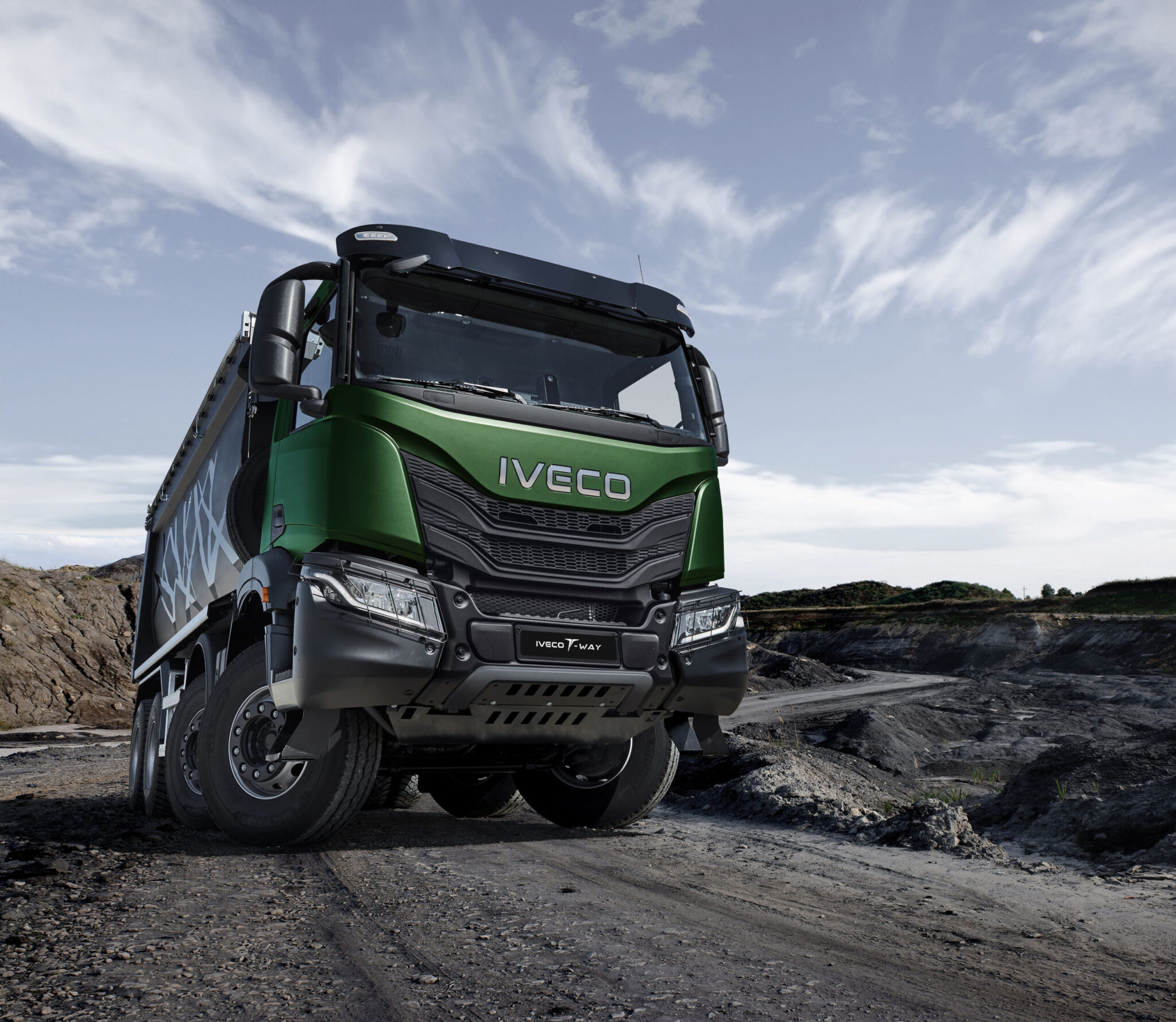 IVECO T-WAY ARTIC RIGID